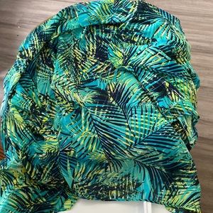 This summery over the shoulder tropical cardigan is perfect for warm weather